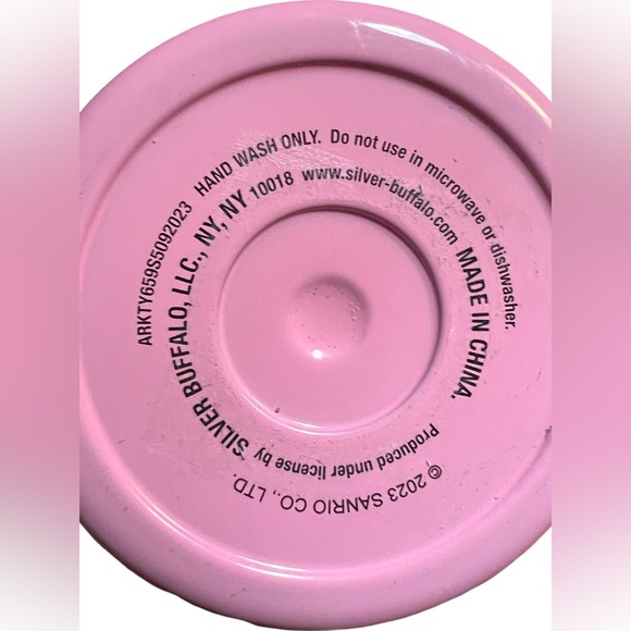 Hello Kitty Clearance Price is Firm! NWT 40 oz Stainless Steel Handle Tumbler - Picture 8 of 8